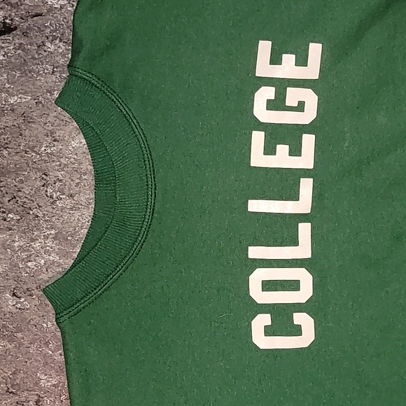 90s/Y2k. Hanes. Crewneck pullover. Classic COLLEGE sweatshirt. Men's size XL - Picture 4 of 15
